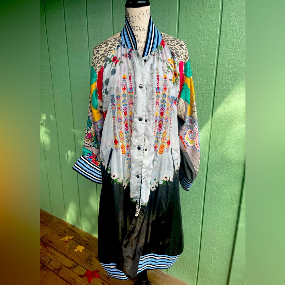 Johnny Was reversible kimono size M